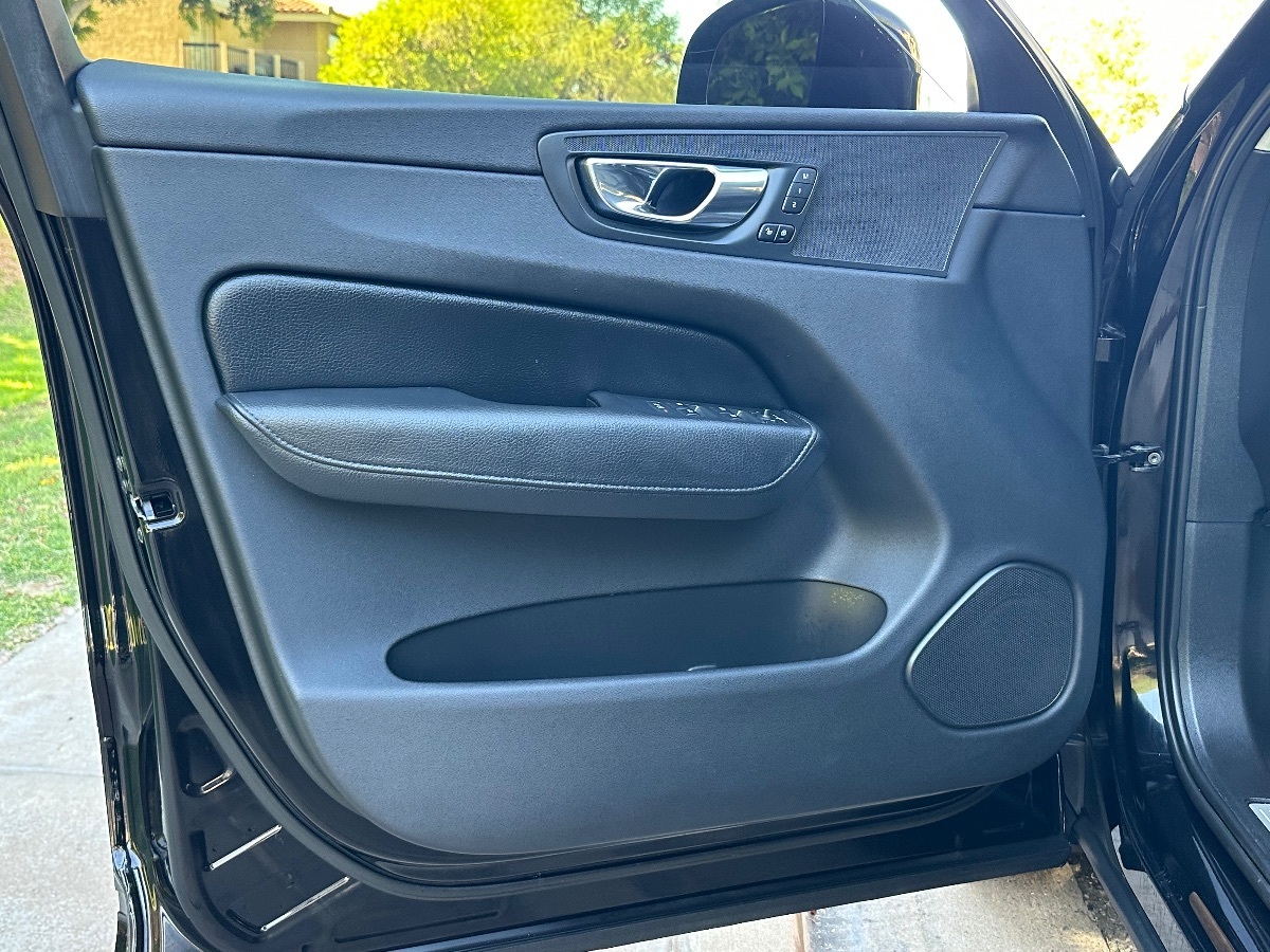 2018 Volvo XC60 T5 Inscription photo 42