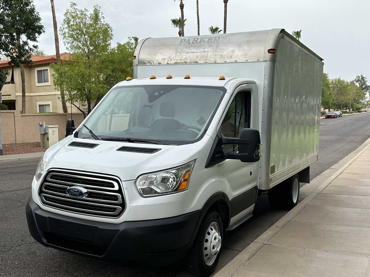 2019 Ford Transit Cutaway photo 4