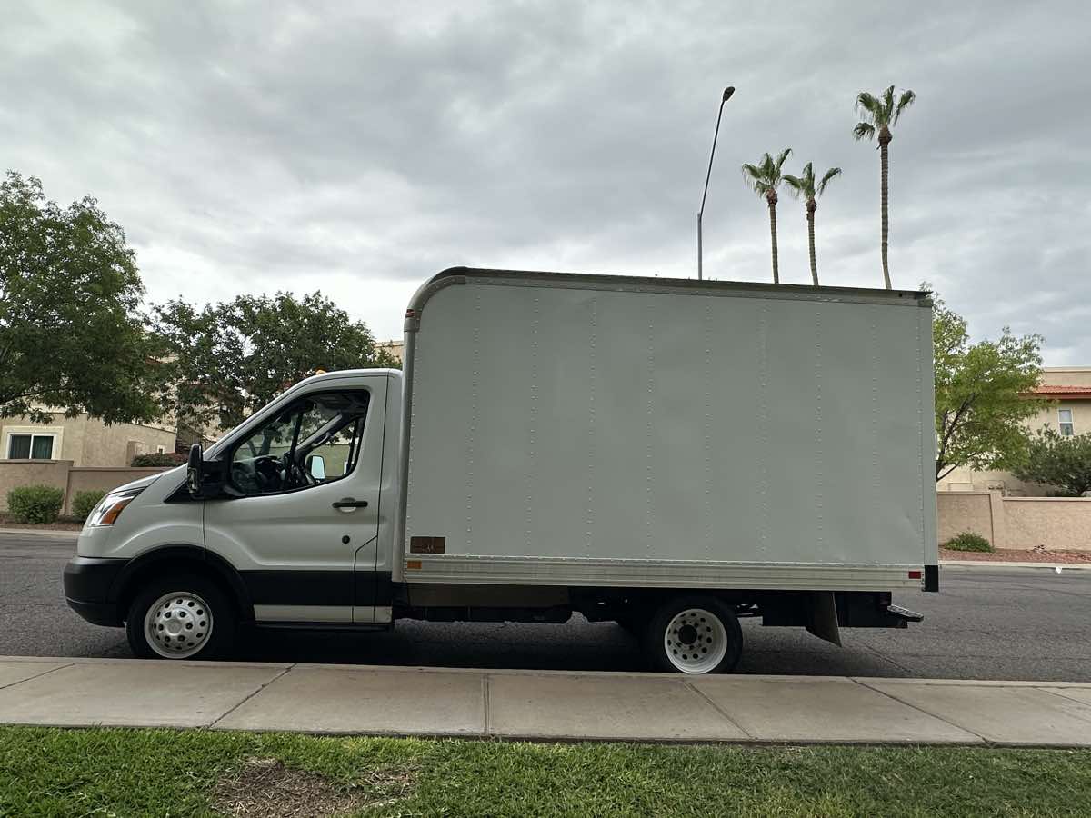2019 Ford Transit Cutaway photo 5