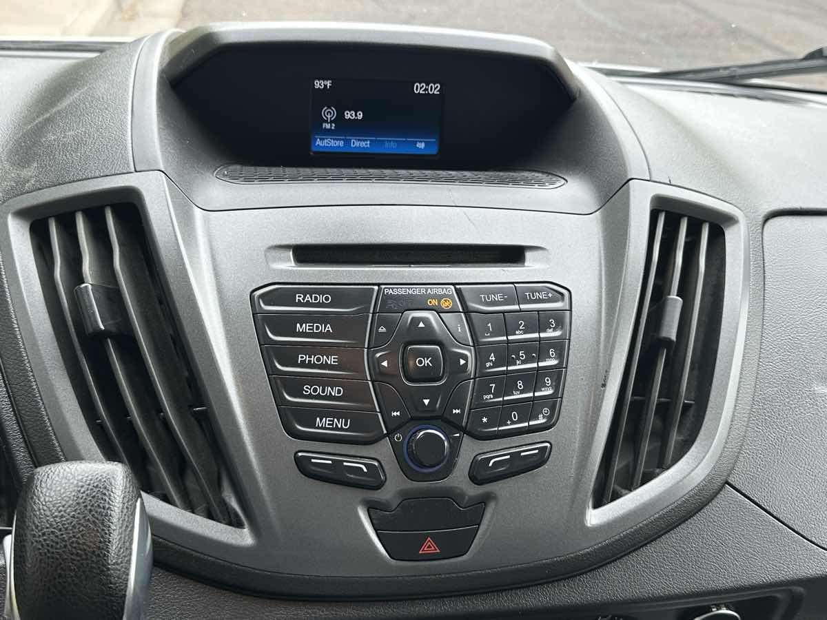 2019 Ford Transit Cutaway photo 19