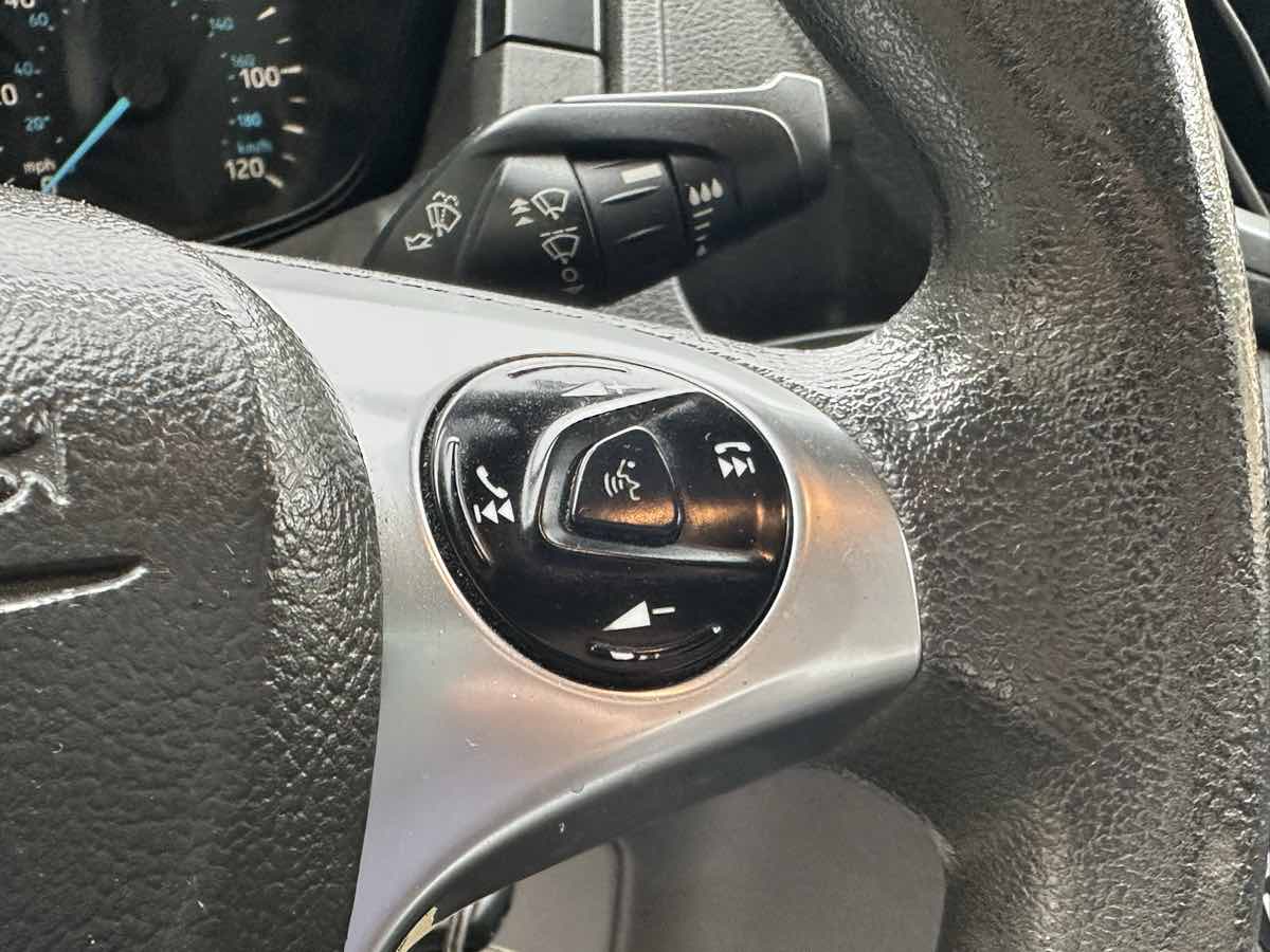 2019 Ford Transit Cutaway photo 21