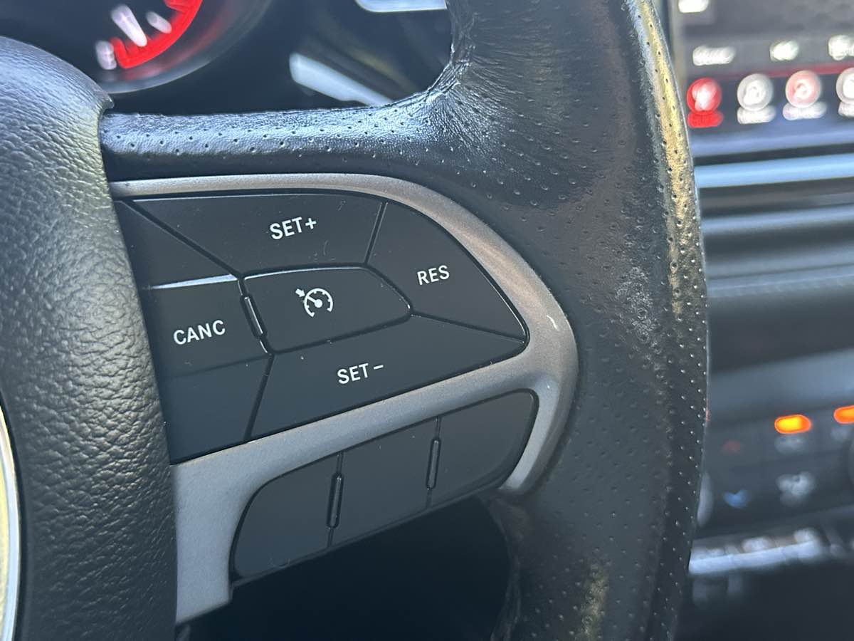 2021 Dodge Durango SXT photo 23