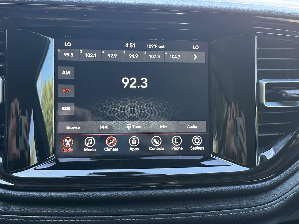 2021 Dodge Durango SXT photo 27