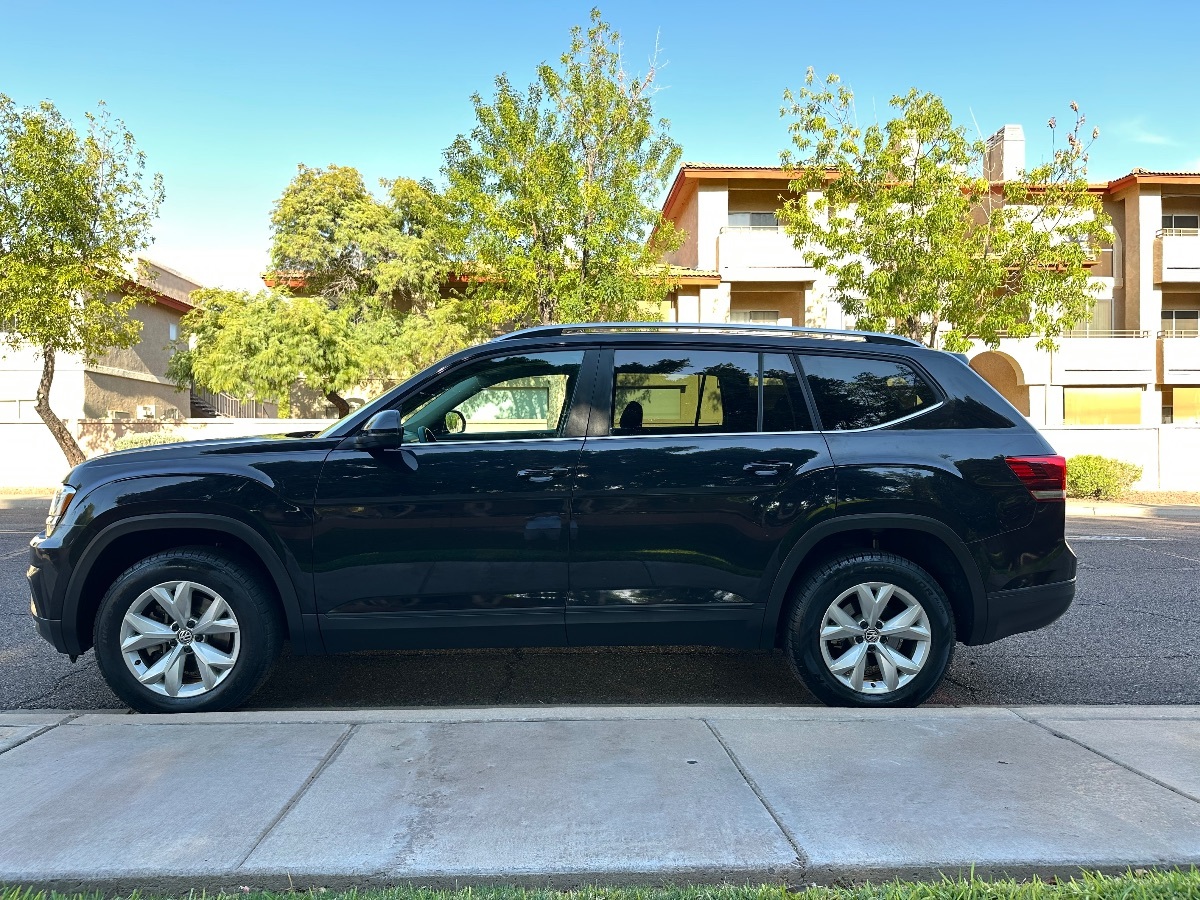 2018 Volkswagen Atlas S photo 5