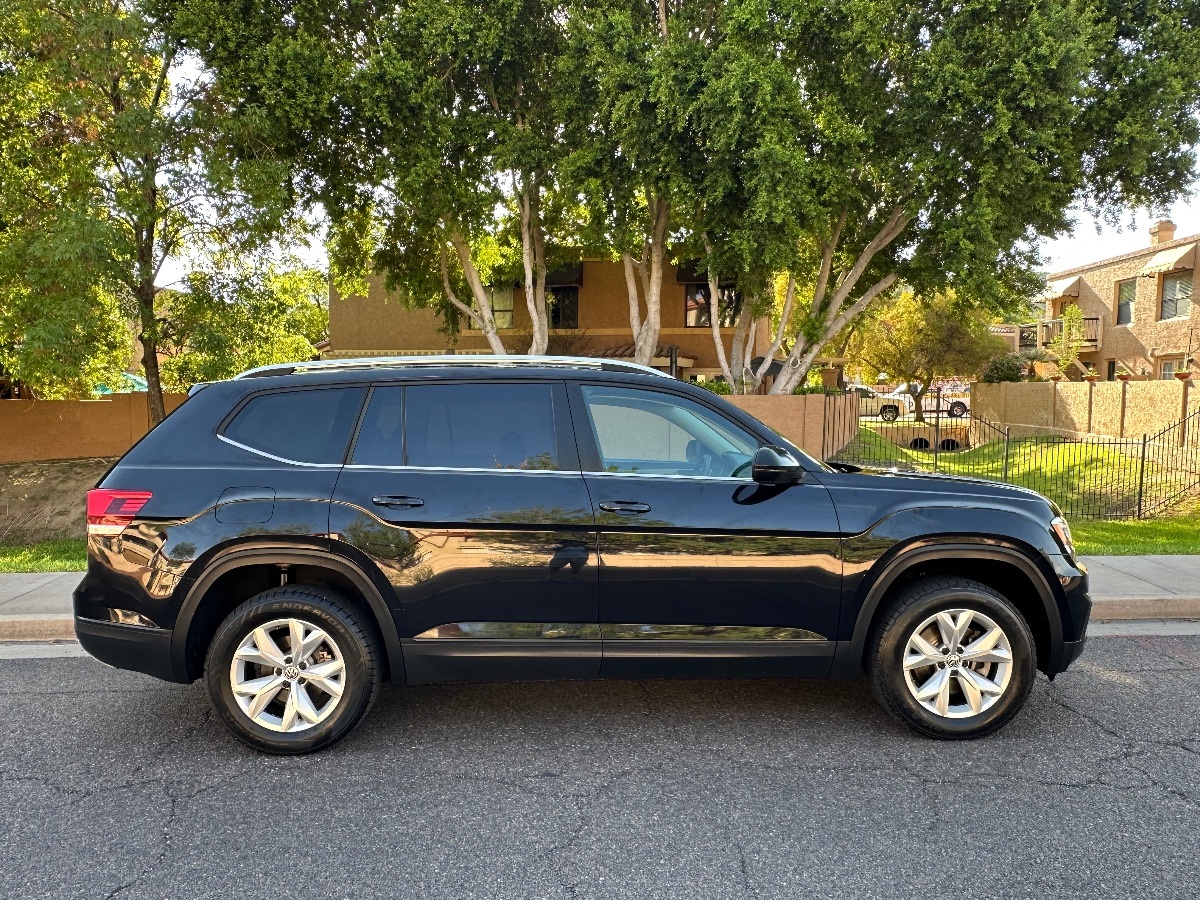 2018 Volkswagen Atlas S photo 9