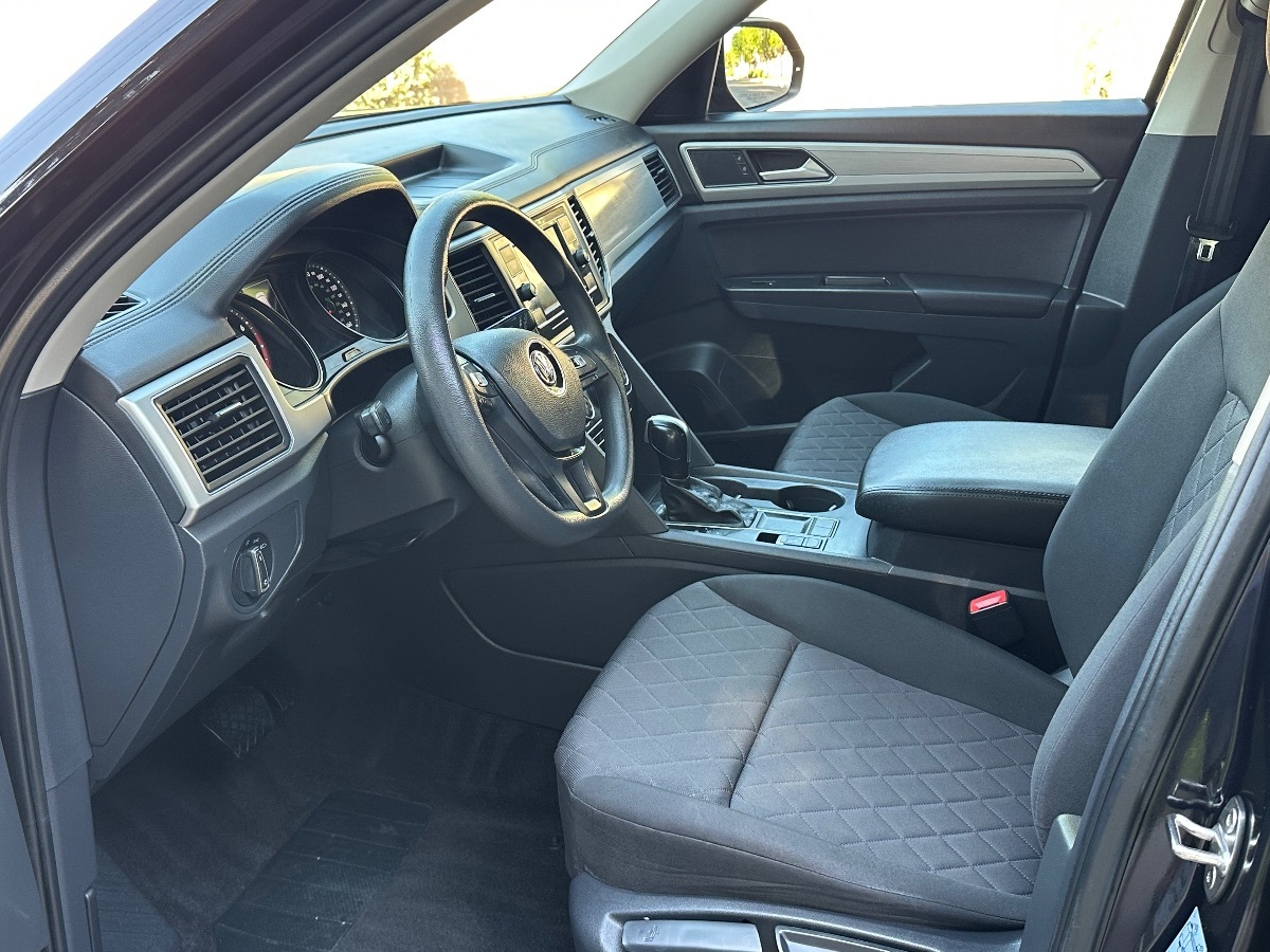 2018 Volkswagen Atlas S photo 11