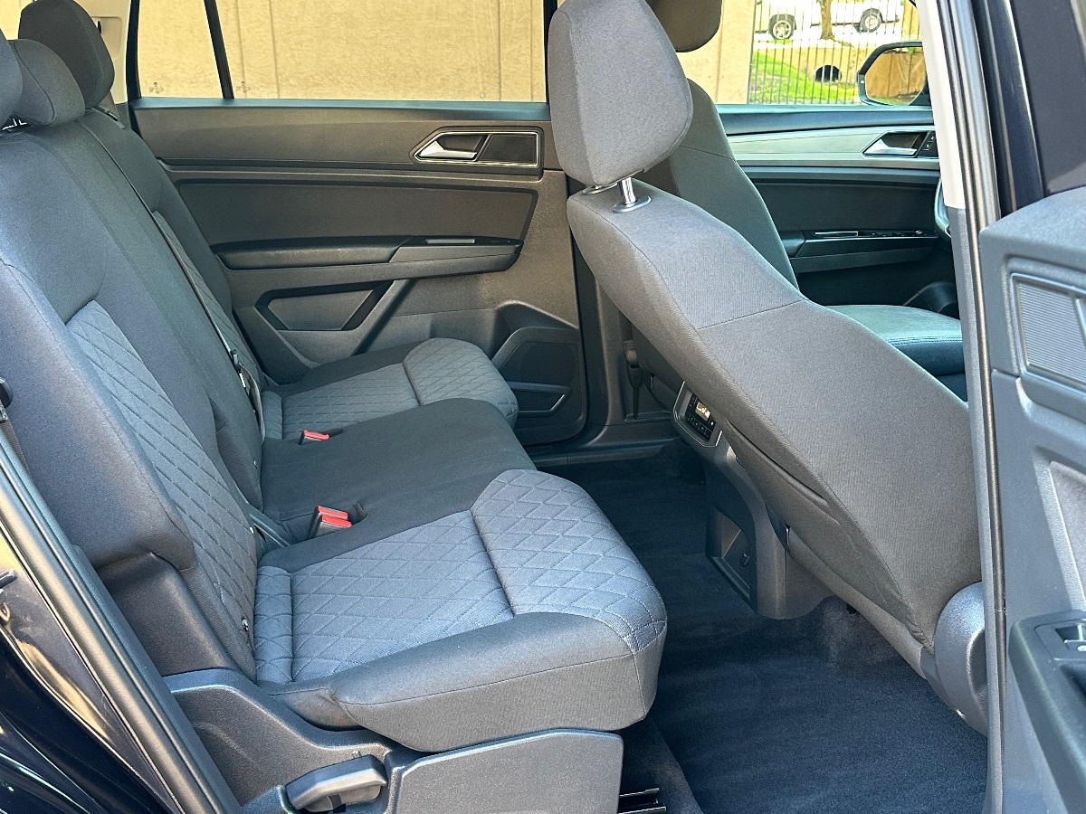 2018 Volkswagen Atlas S photo 16