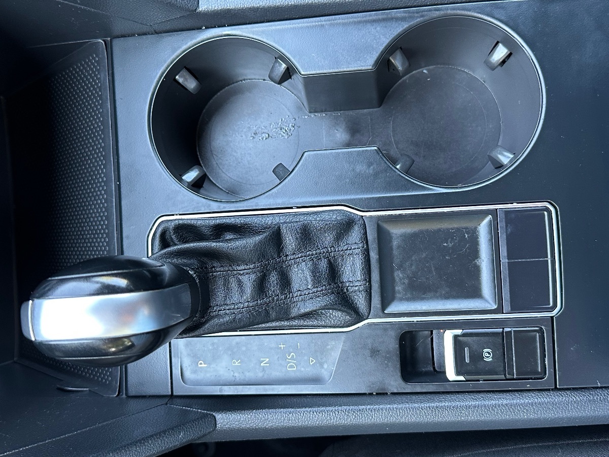 2018 Volkswagen Atlas S photo 23