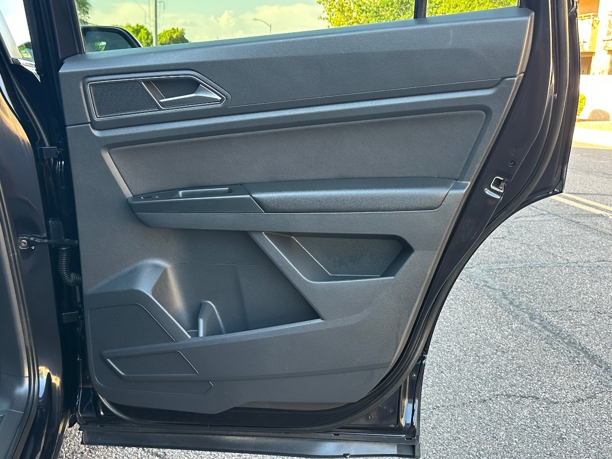 2018 Volkswagen Atlas S photo 37