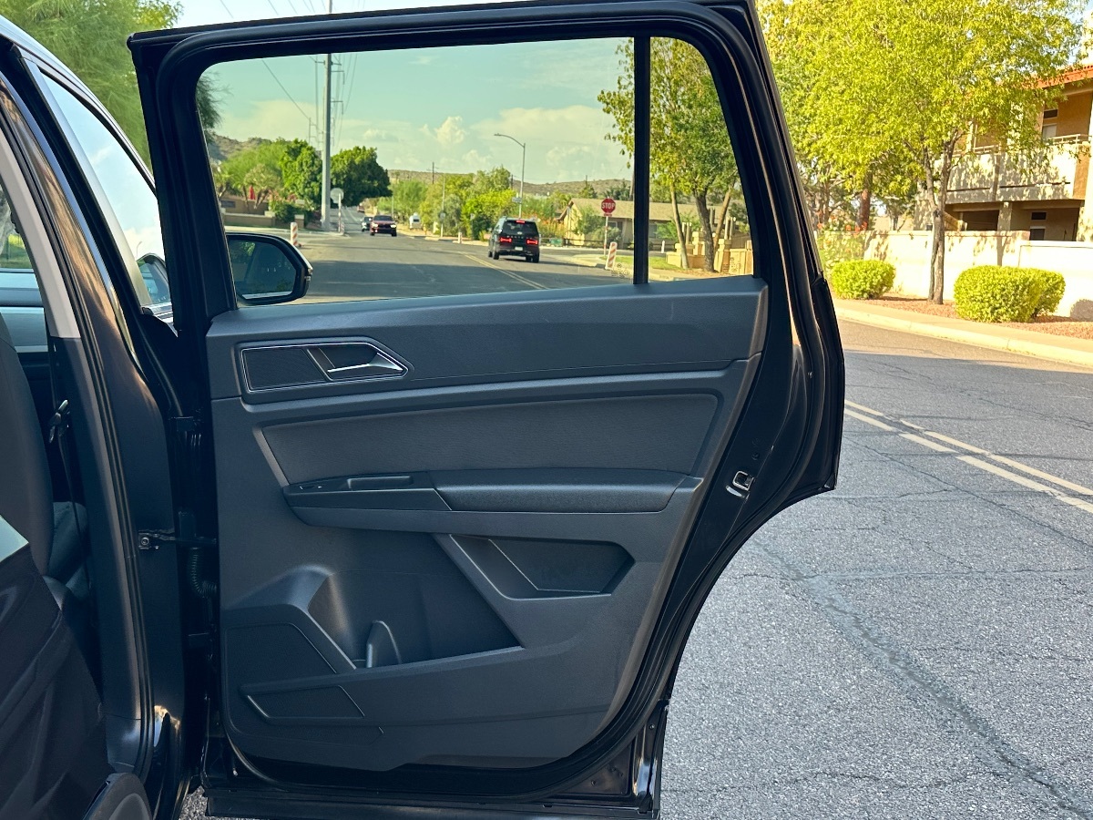 2018 Volkswagen Atlas S photo 38