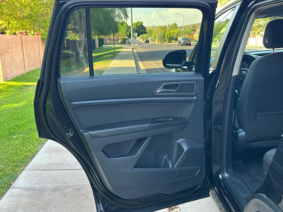 2018 Volkswagen Atlas S photo 40