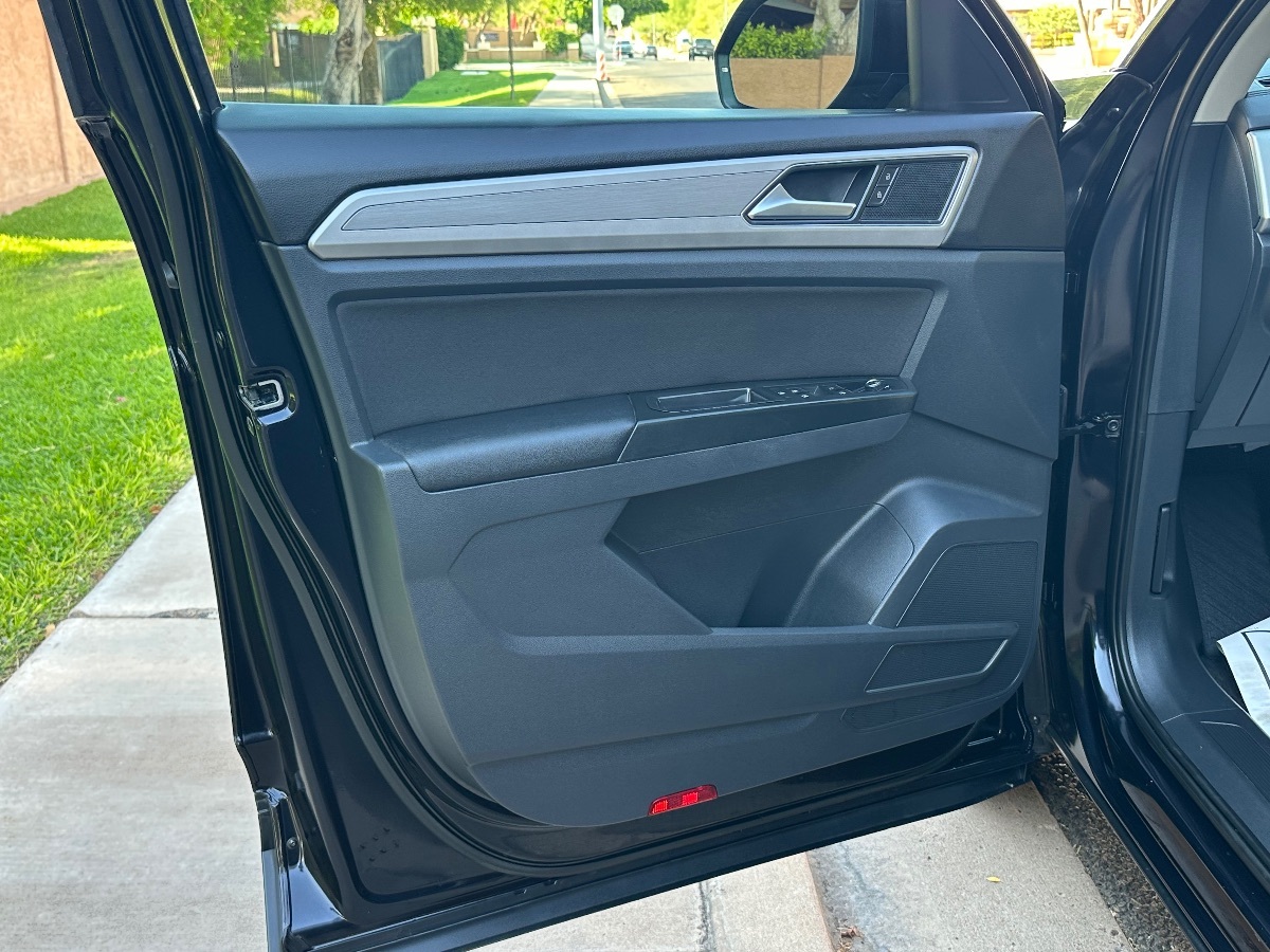 2018 Volkswagen Atlas S photo 43