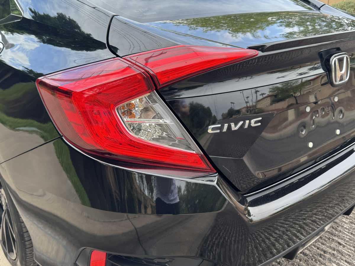 2020 Honda Civic Sport photo 8