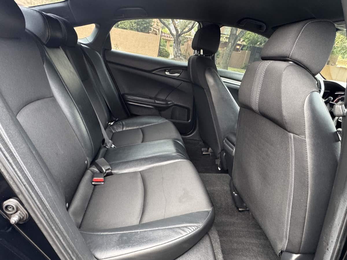 2020 Honda Civic Sport photo 31