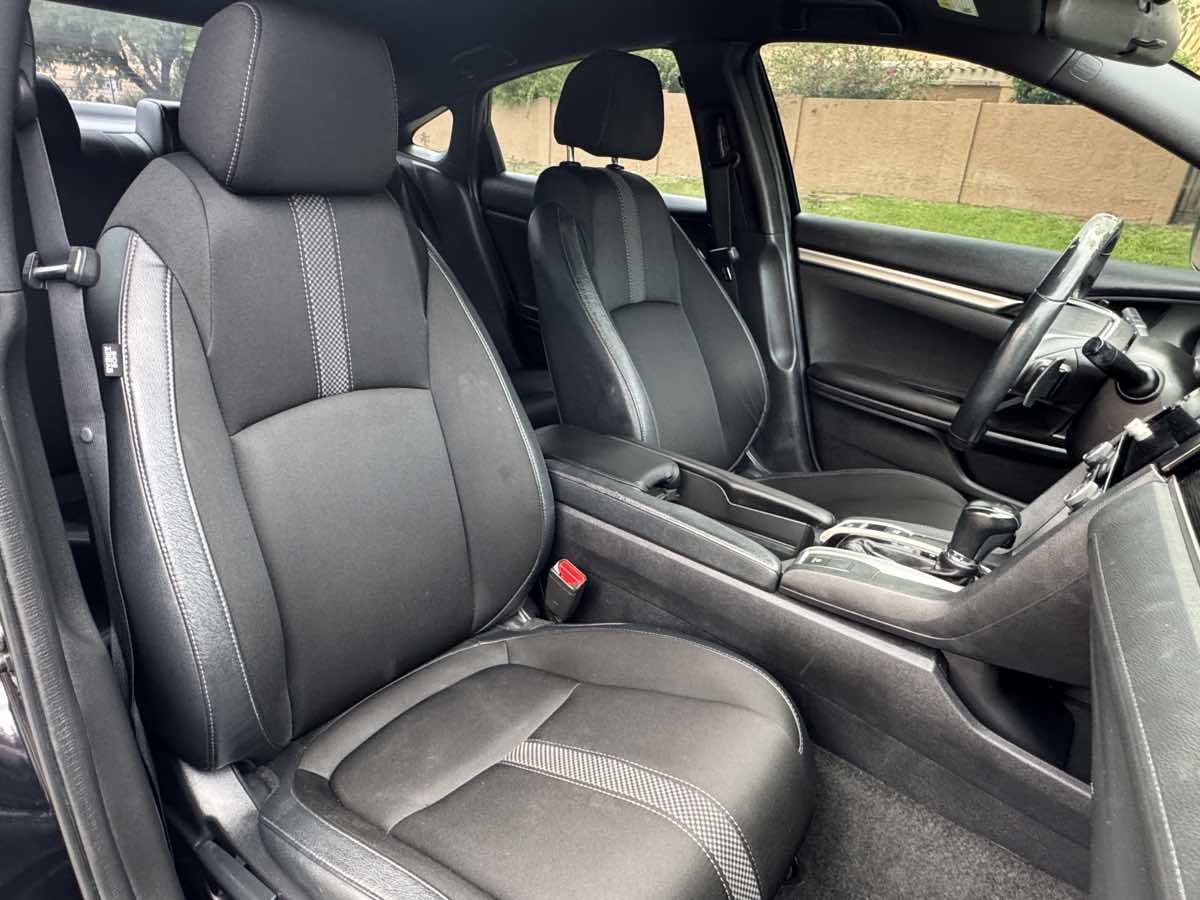 2020 Honda Civic Sport photo 33