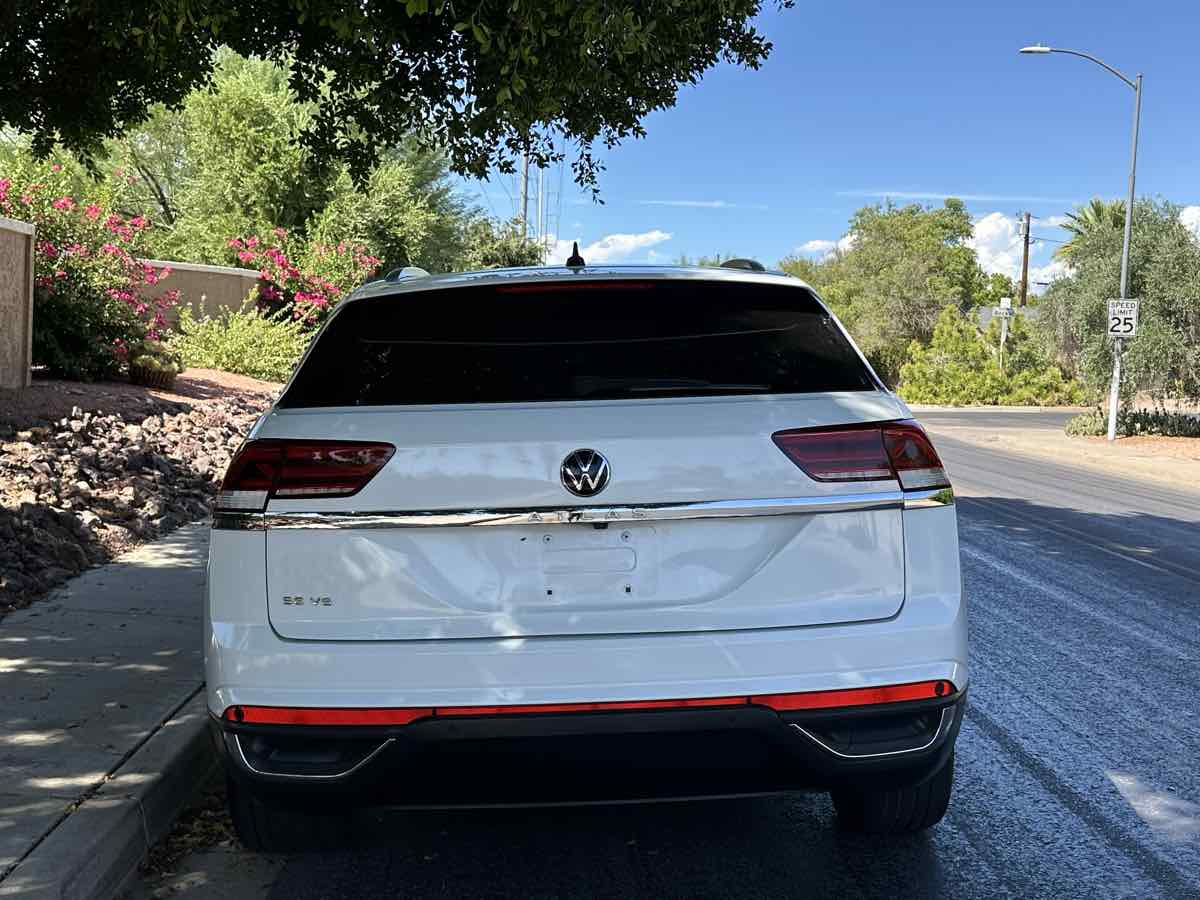 2021 Volkswagen Atlas Cross Sport V6 SE Technology photo 7