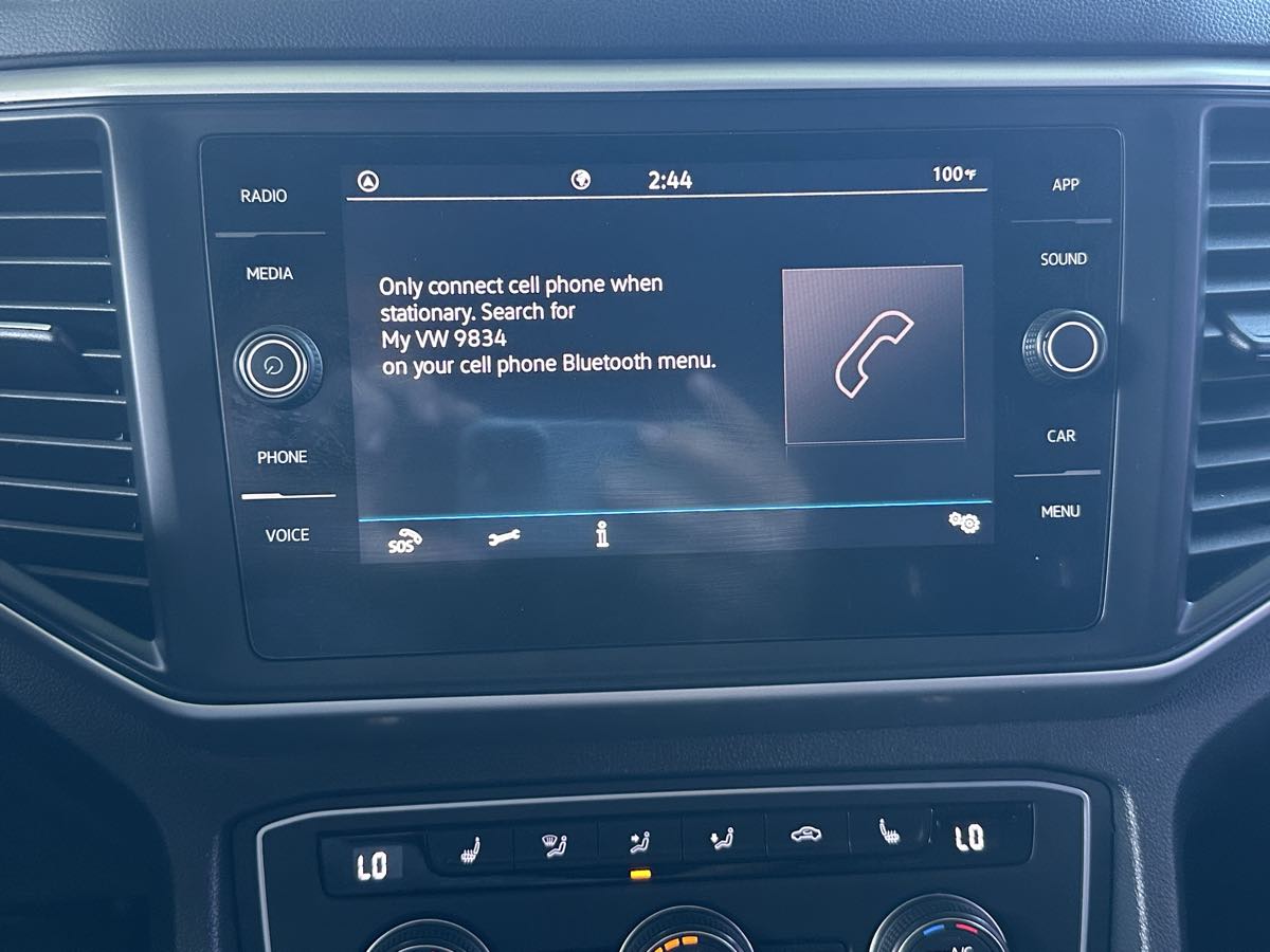 2021 Volkswagen Atlas Cross Sport V6 SE Technology photo 18