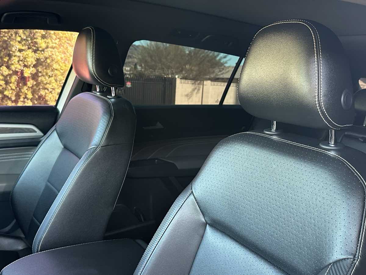 2021 Volkswagen Atlas Cross Sport V6 SE Technology photo 33