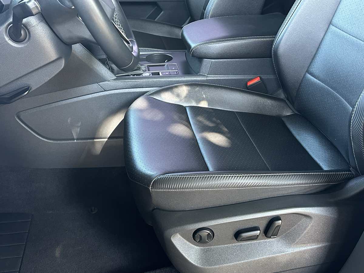 2021 Volkswagen Atlas Cross Sport V6 SE Technology photo 34