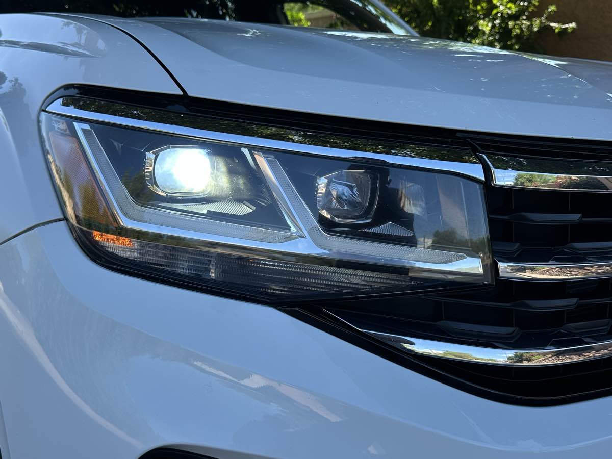 2021 Volkswagen Atlas Cross Sport V6 SE Technology photo 49