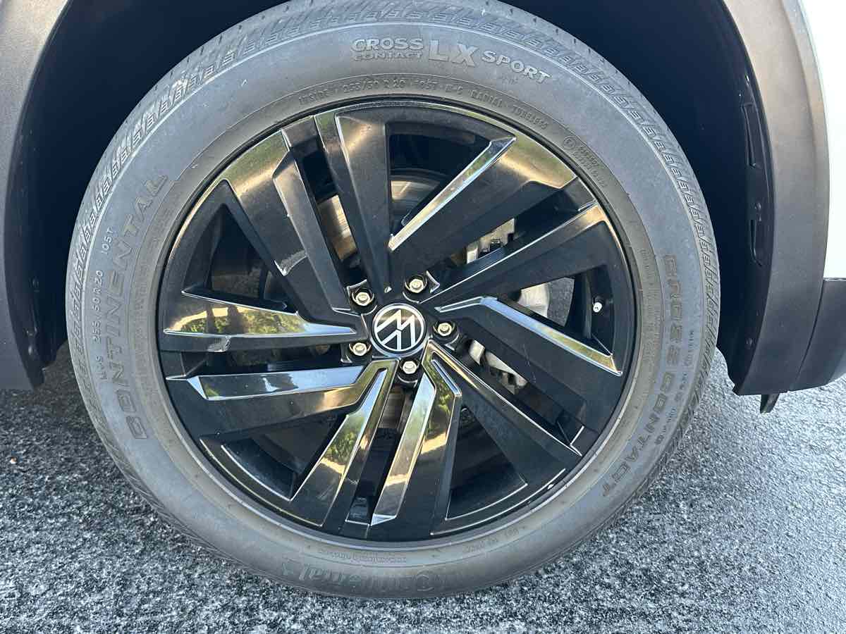 2021 Volkswagen Atlas Cross Sport V6 SE Technology photo 51