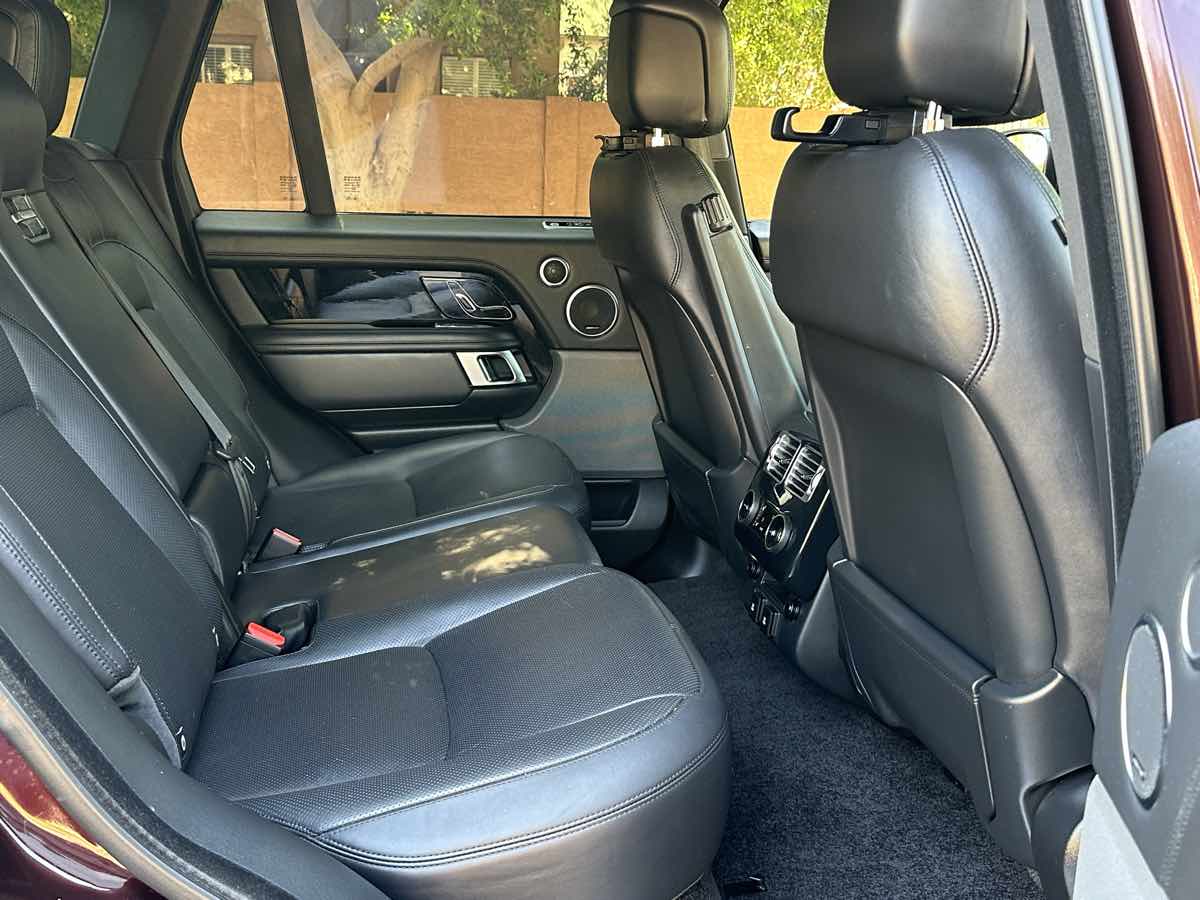 2019 Land Rover Range Rover HSE photo 20