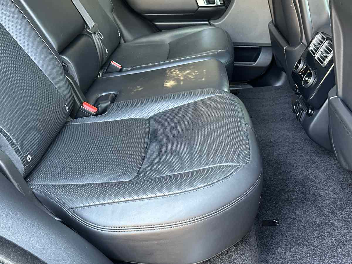 2019 Land Rover Range Rover HSE photo 21