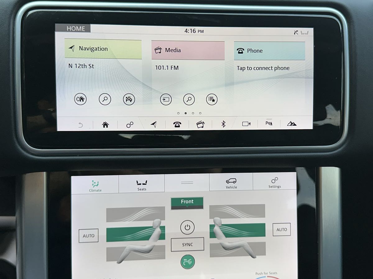 2019 Land Rover Range Rover HSE photo 31