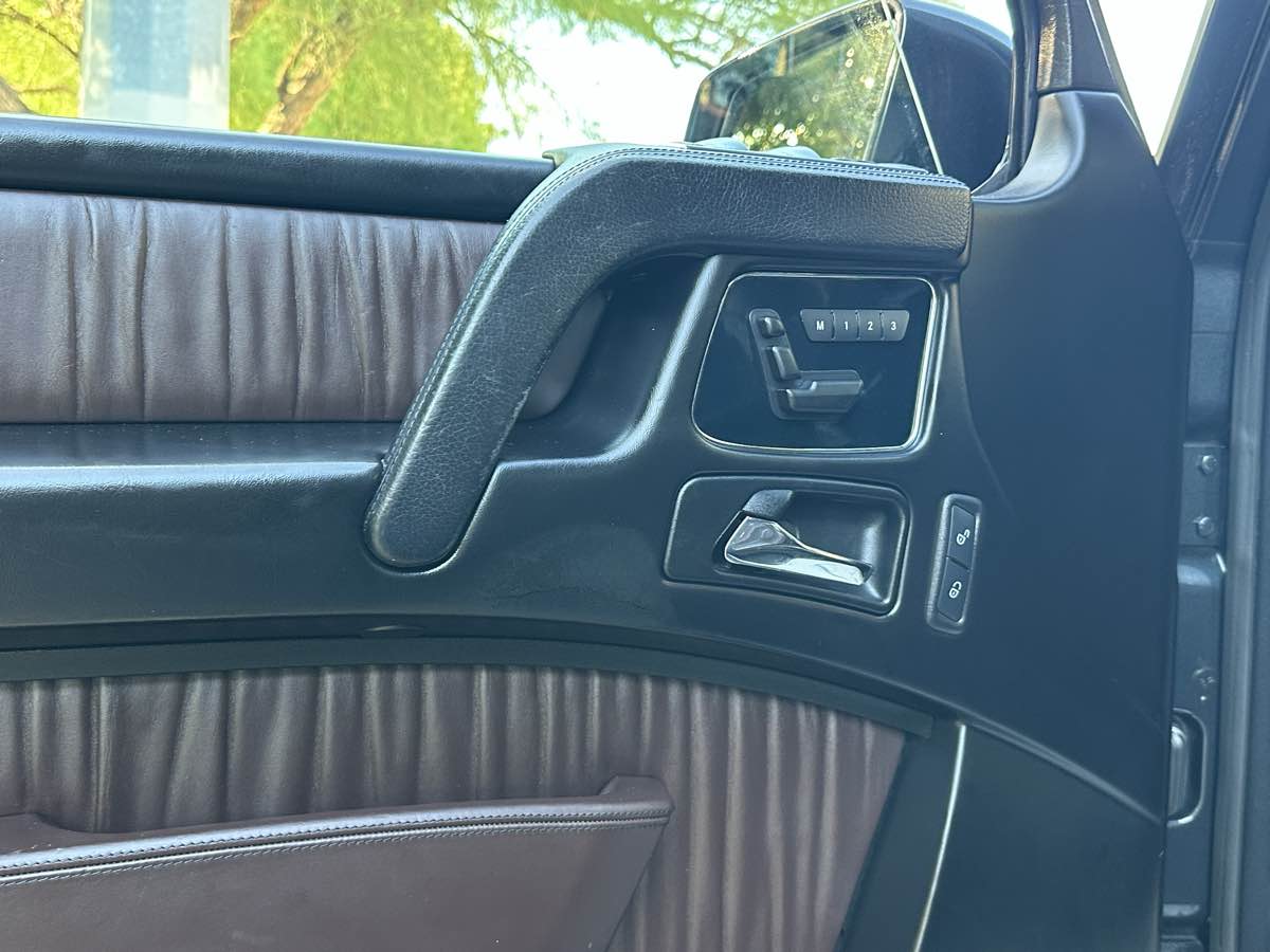 2015 Mercedes Benz G 550 photo 15