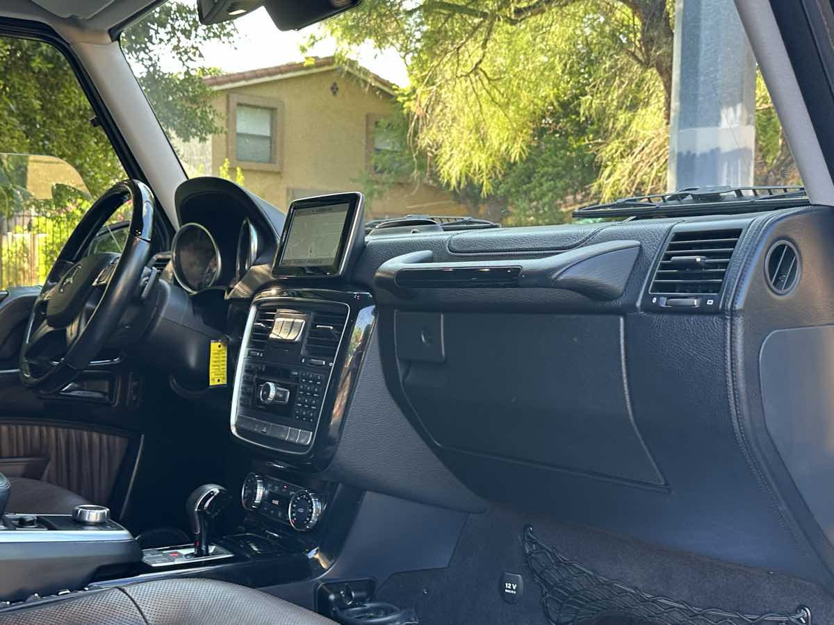 2015 Mercedes Benz G 550 photo 43