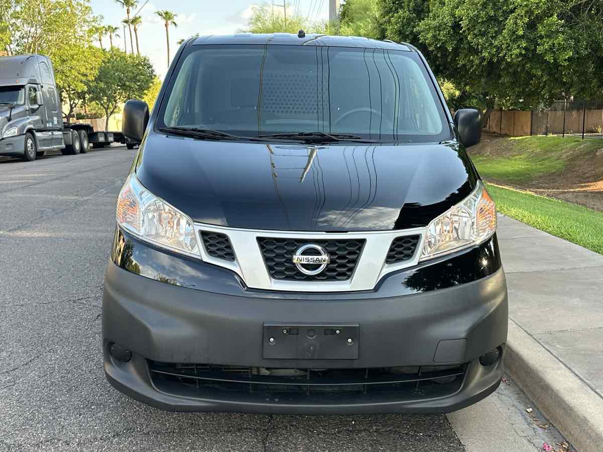 2015 Nissan NV200 SV photo 4