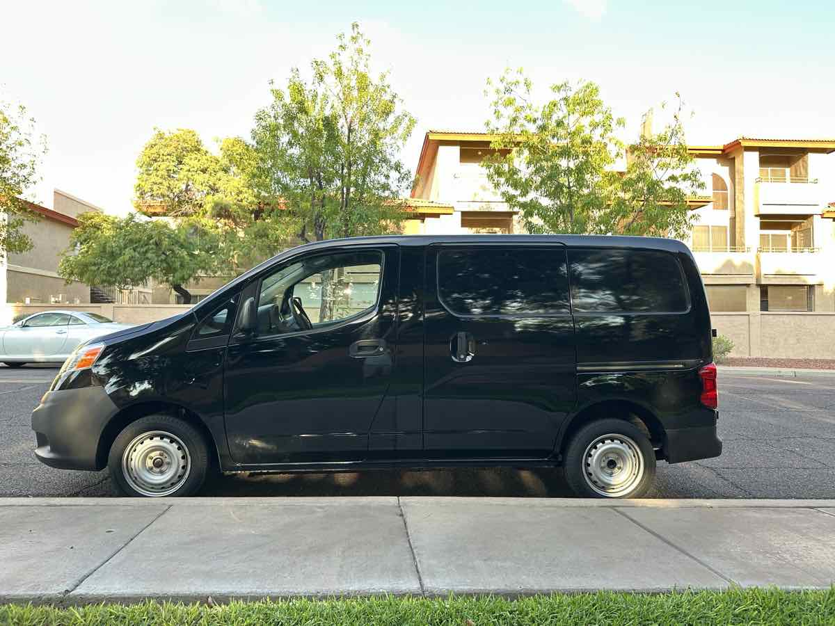 2015 Nissan NV200 SV photo 6