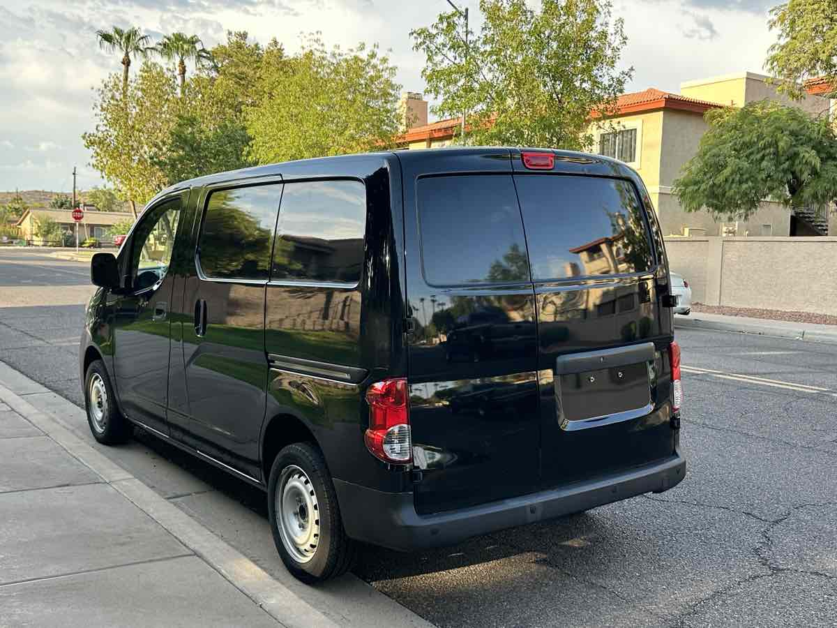 2015 Nissan NV200 SV photo 7