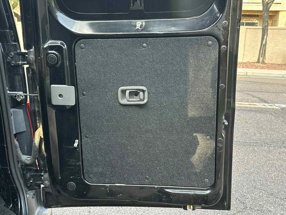 2015 Nissan NV200 SV photo 27