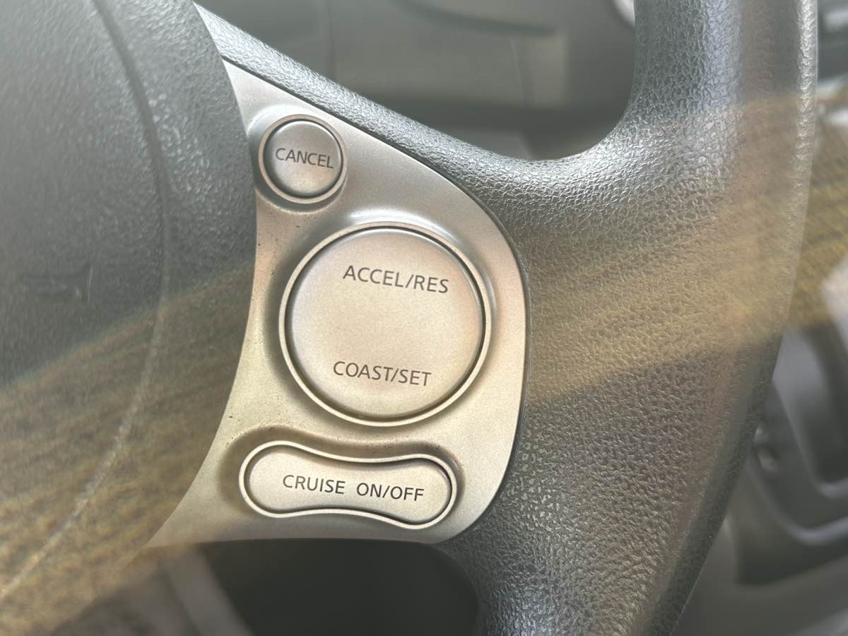 2015 Nissan NV200 SV photo 21