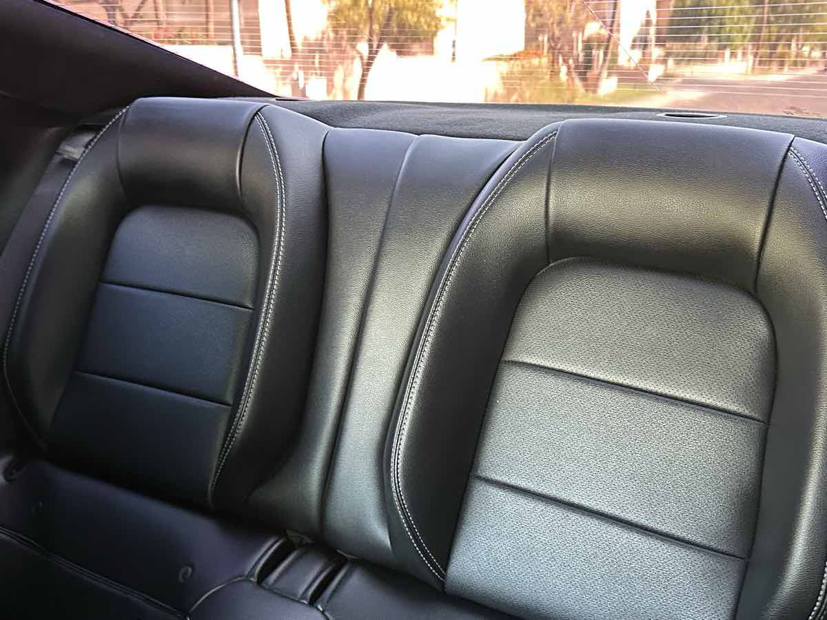 2016 Ford Mustang EcoBoost Premium photo 15