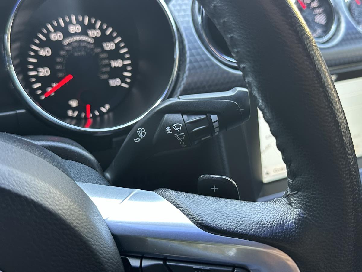 2016 Ford Mustang EcoBoost Premium photo 24