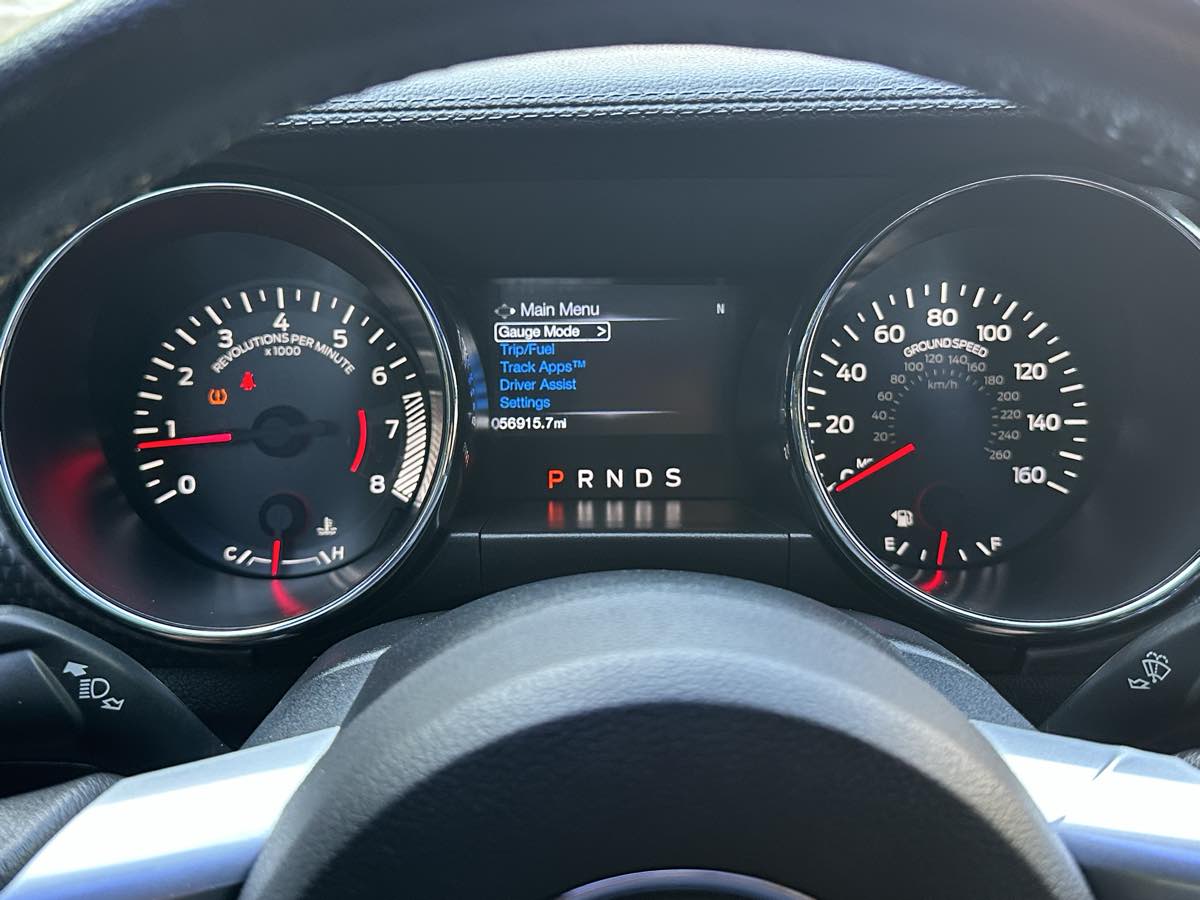 2016 Ford Mustang EcoBoost Premium photo 26