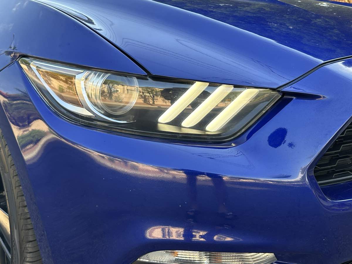 2016 Ford Mustang EcoBoost Premium photo 41