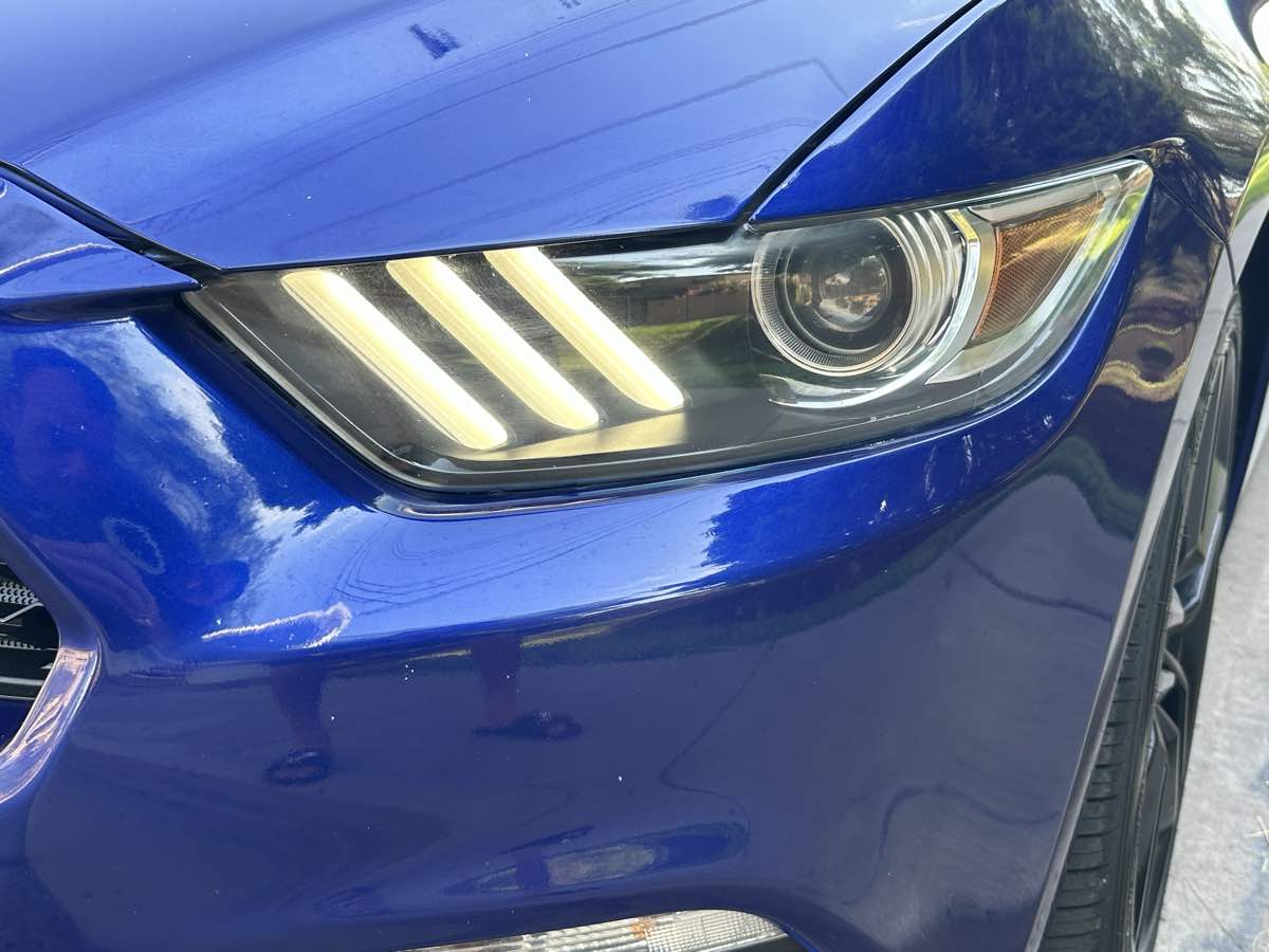 2016 Ford Mustang EcoBoost Premium photo 42