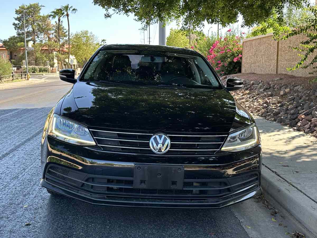 2017 Volkswagen Jetta 1.4T SE photo 2