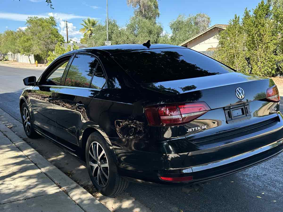 2017 Volkswagen Jetta 1.4T SE photo 4