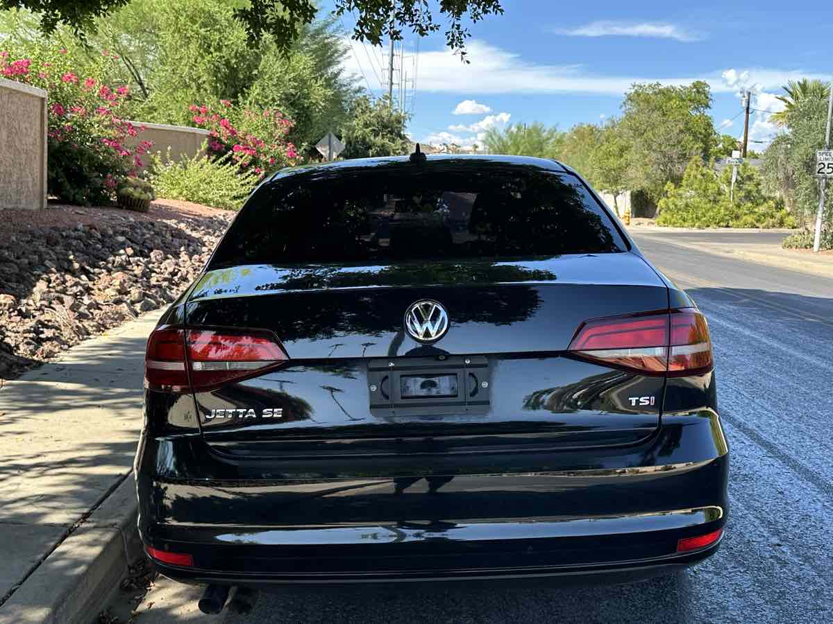2017 Volkswagen Jetta 1.4T SE photo 5