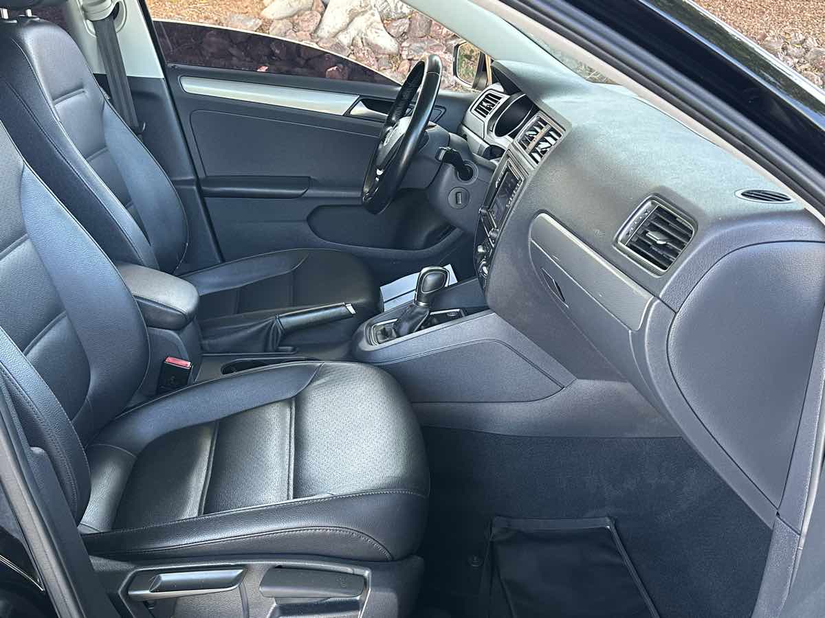 2017 Volkswagen Jetta 1.4T SE photo 28