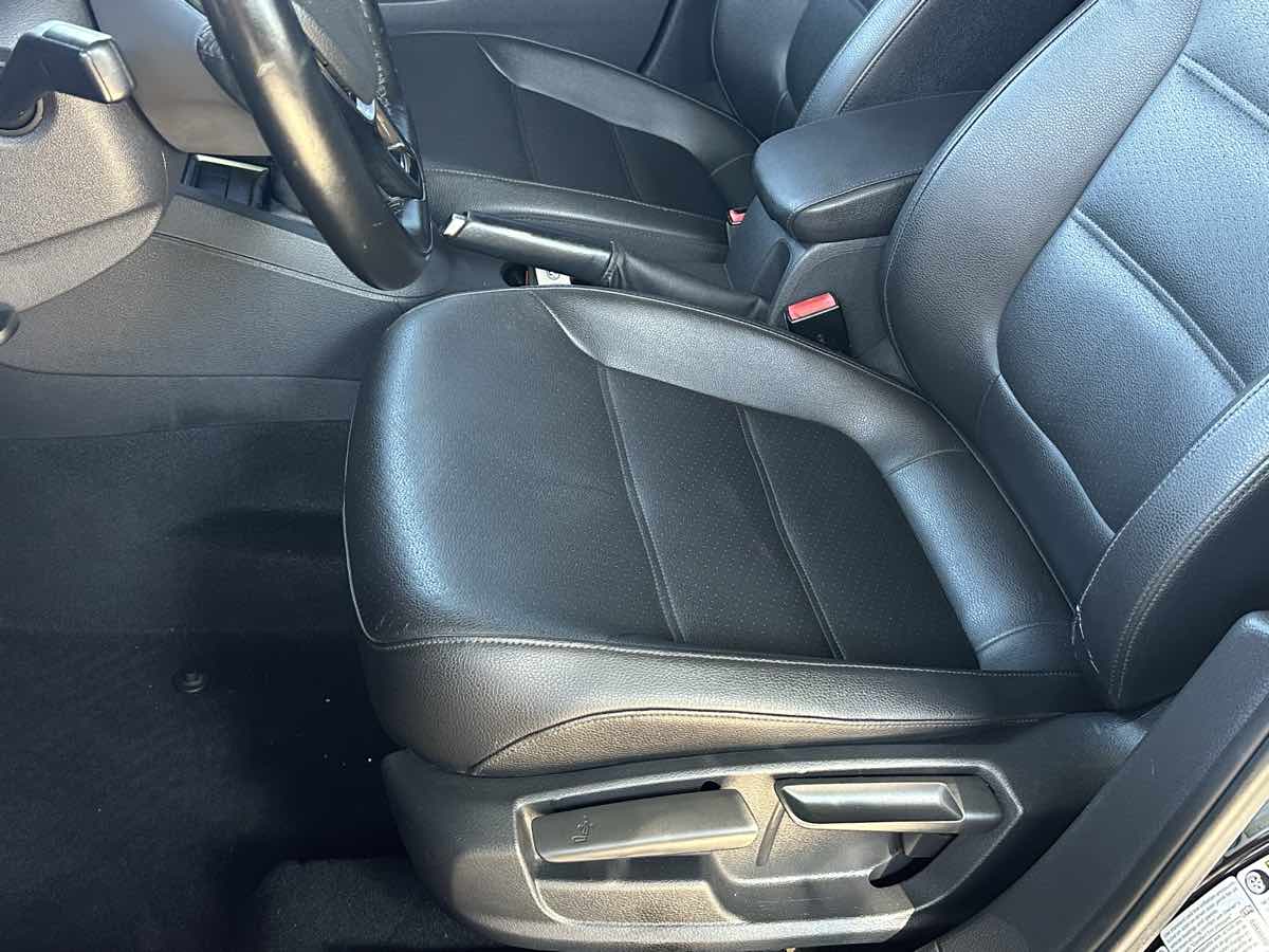 2017 Volkswagen Jetta 1.4T SE photo 31