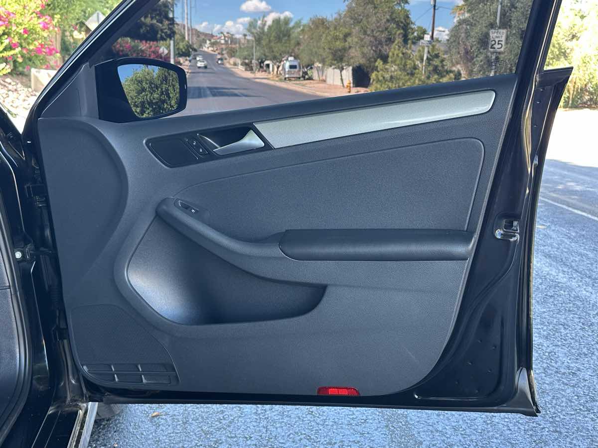 2017 Volkswagen Jetta 1.4T SE photo 41