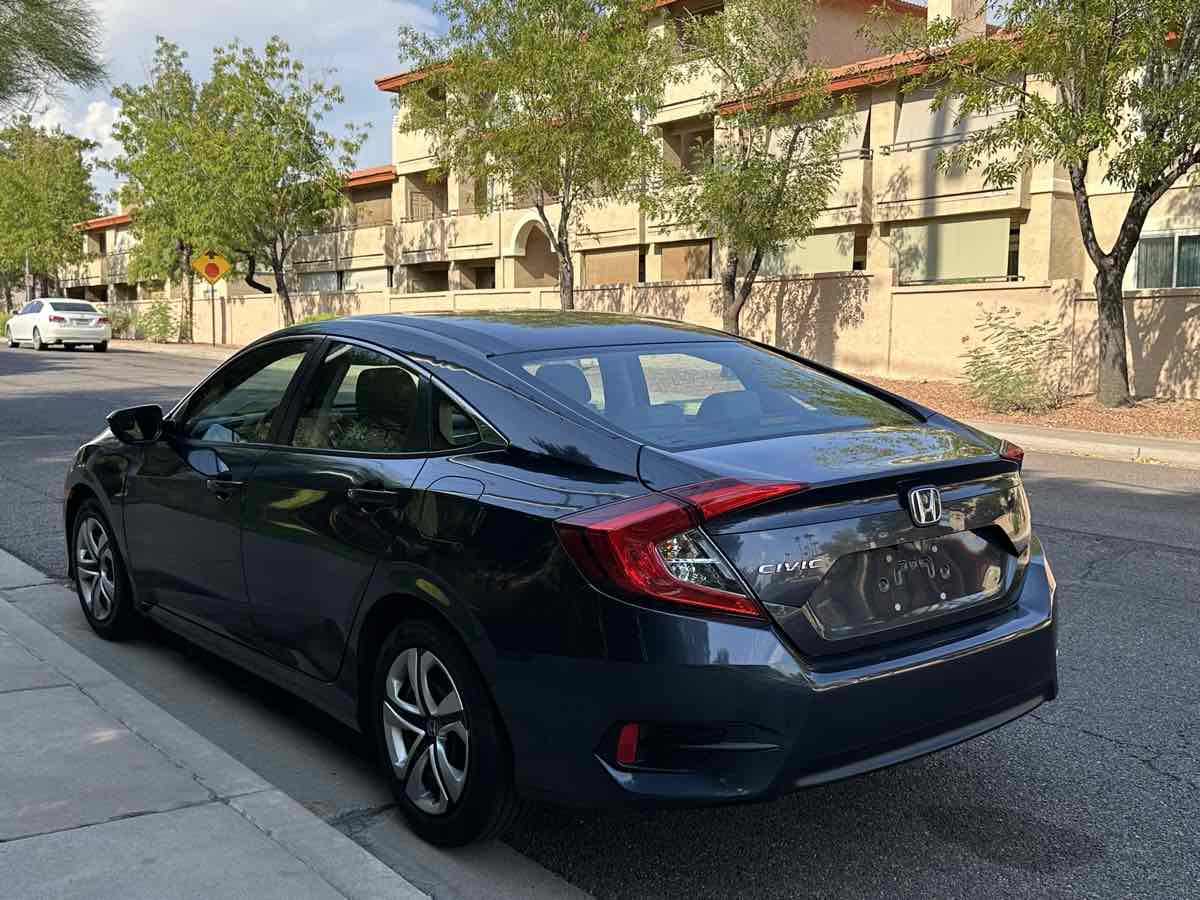 2018 Honda Civic LX photo 7