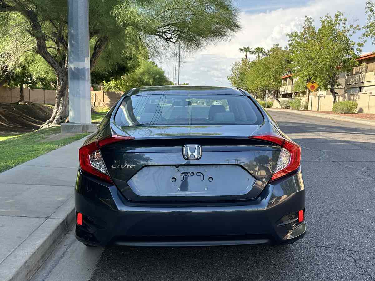 2018 Honda Civic LX photo 8