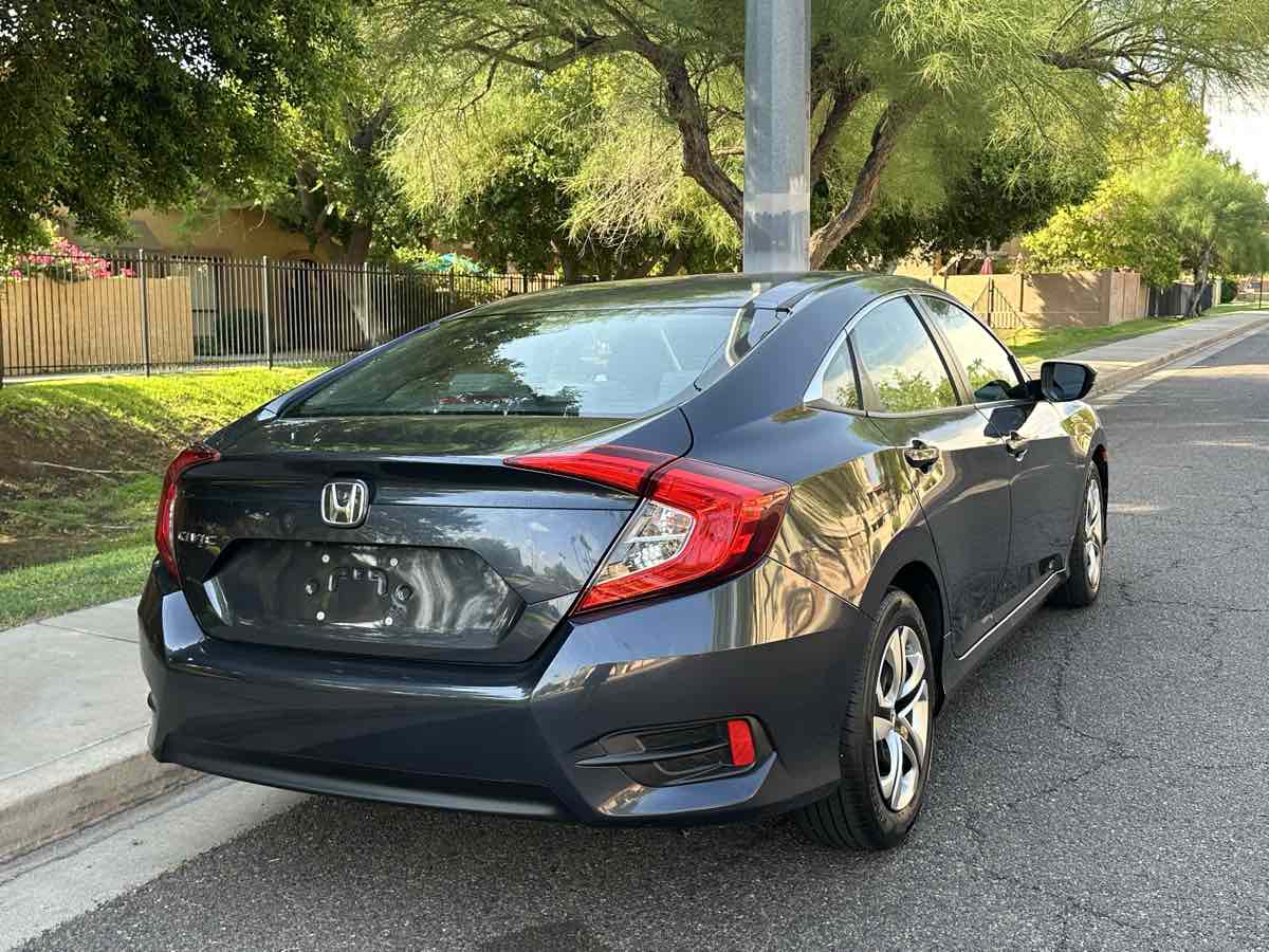 2018 Honda Civic LX photo 9