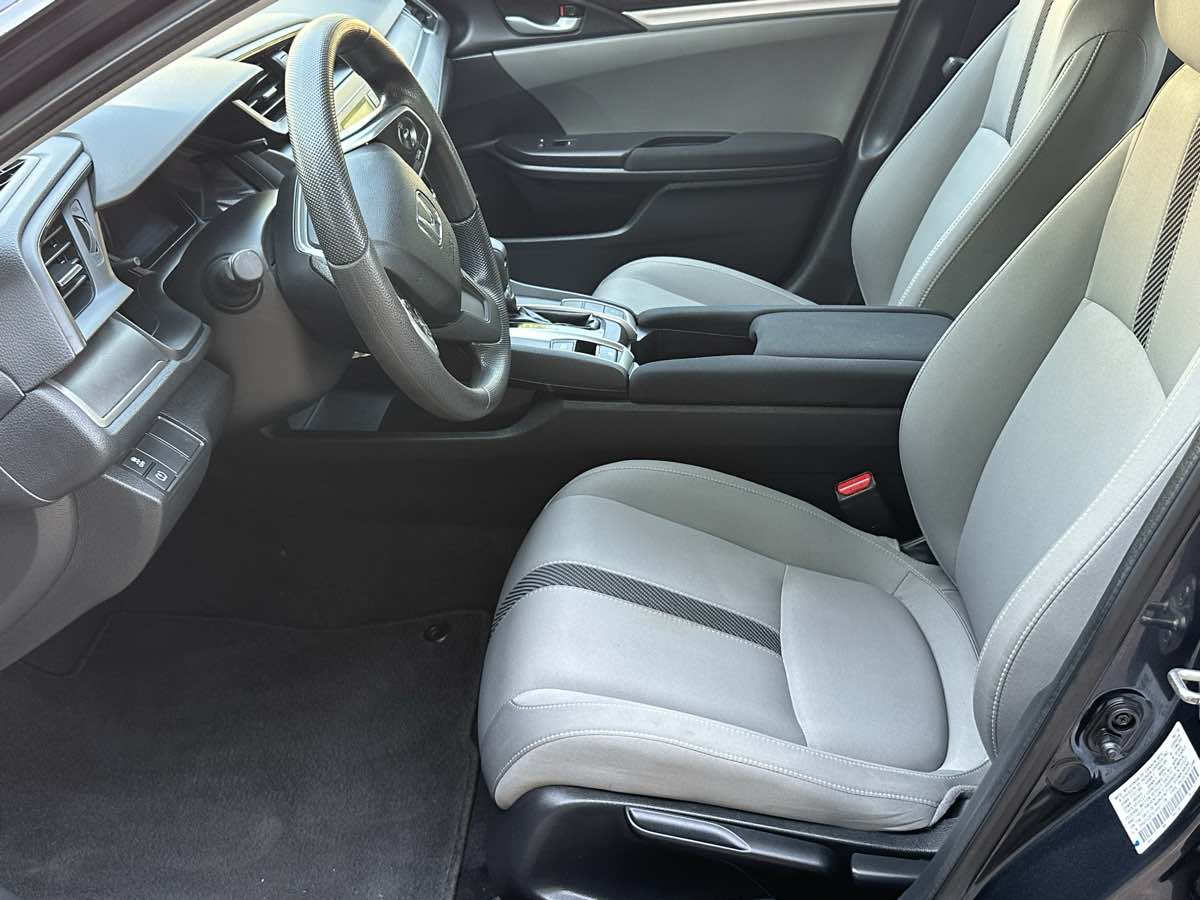 2018 Honda Civic LX photo 11